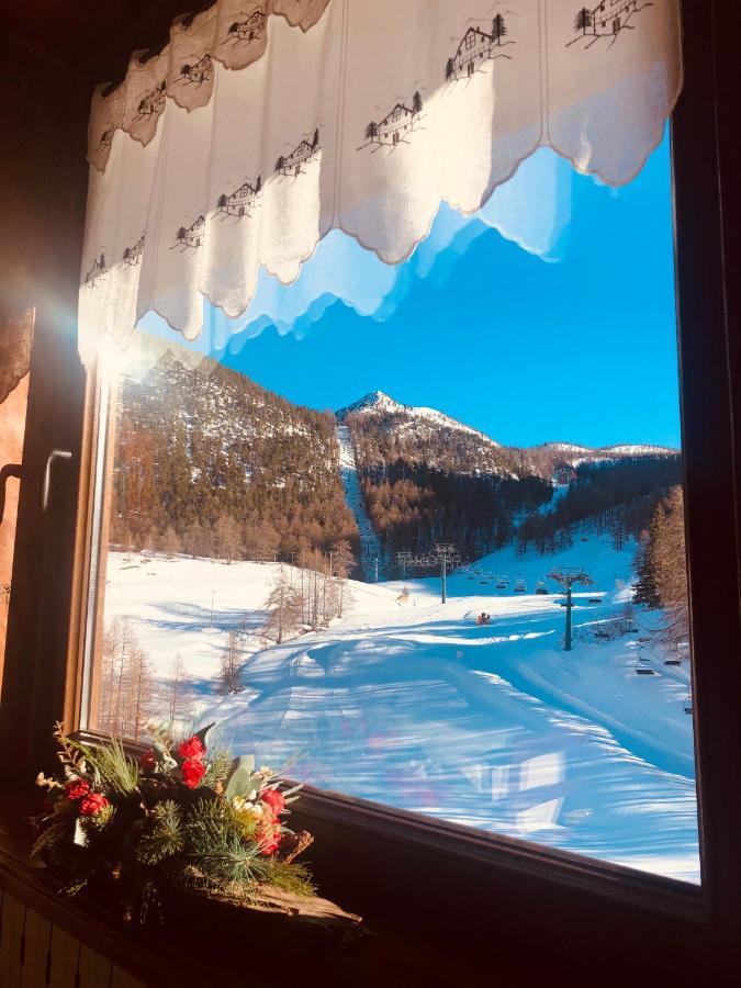 Hotel Piccolo Chalet กลาวิแอเร ภายนอก รูปภาพ