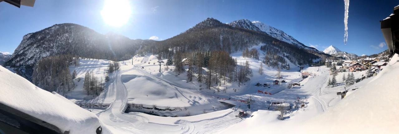 Hotel Piccolo Chalet กลาวิแอเร ภายนอก รูปภาพ