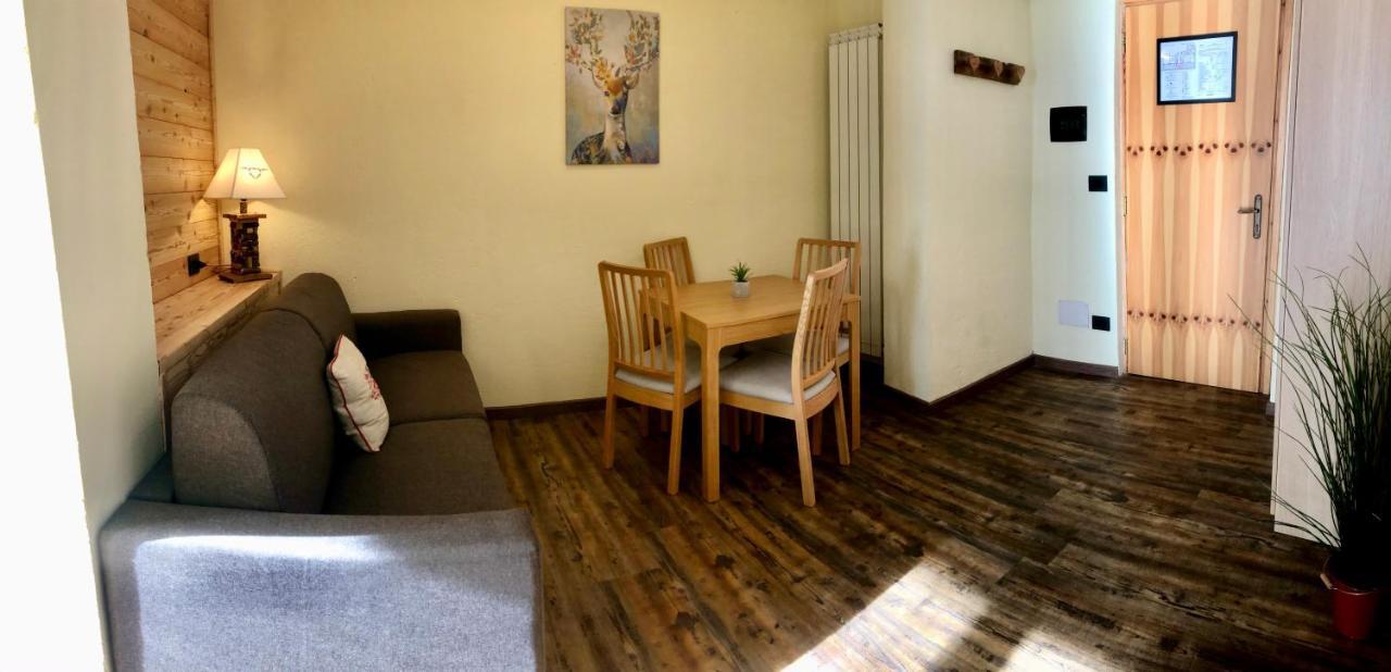 Hotel Piccolo Chalet กลาวิแอเร ภายนอก รูปภาพ