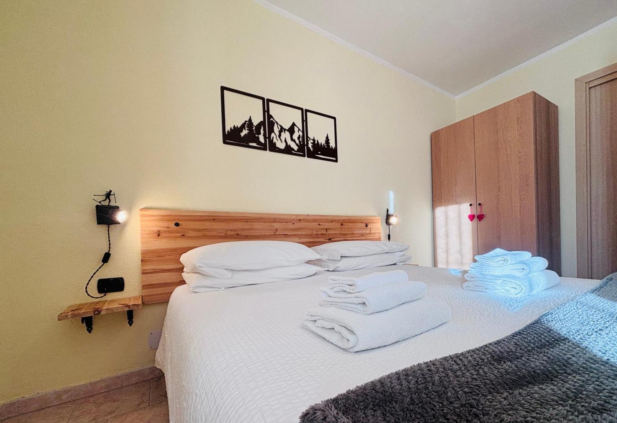 Hotel Piccolo Chalet กลาวิแอเร ภายนอก รูปภาพ